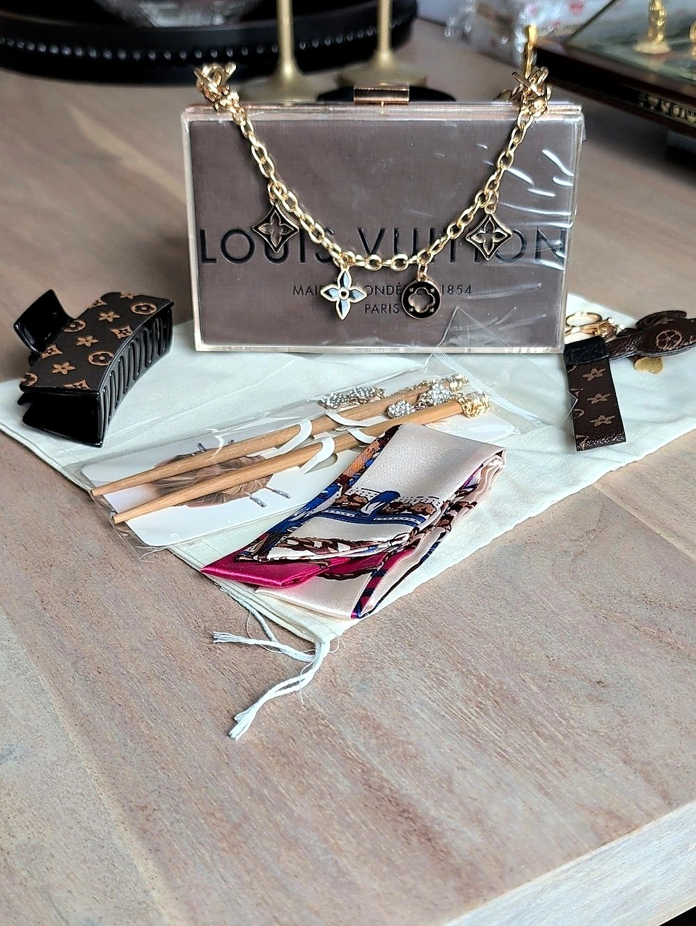 Upcycled classic Novelty Clutch Clutch Gift Set